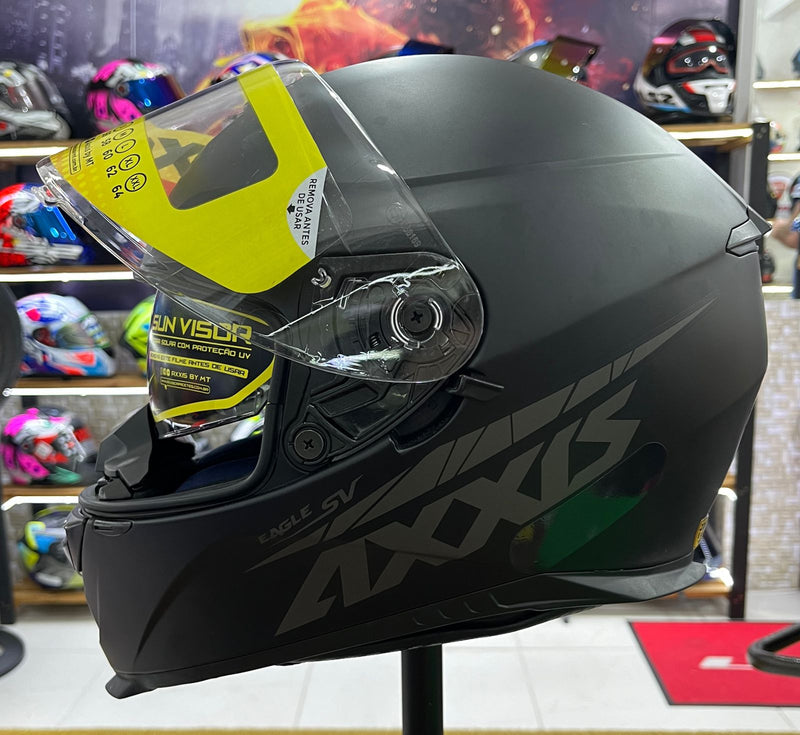 Capacete Axxis Eagle Sunvisor Matt, com óculos interno, Preto