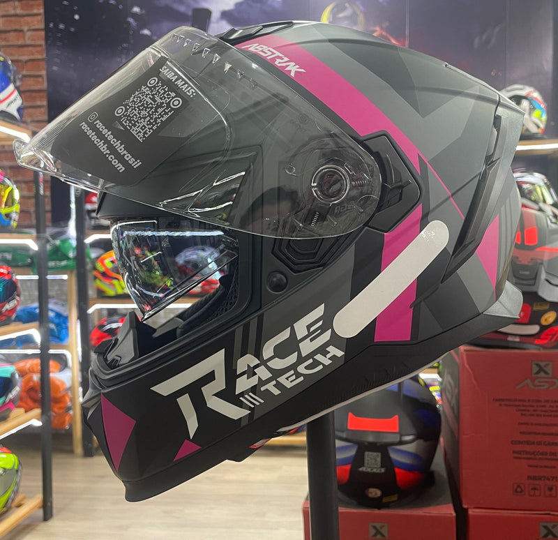 Capacete Race Tech Rosa, com óculos interno